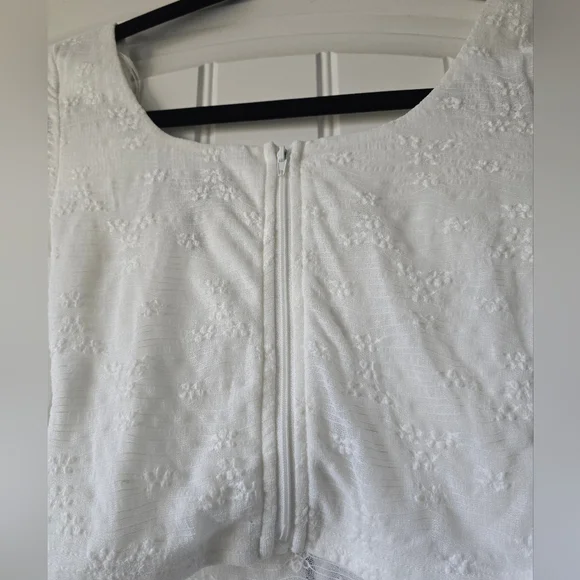 NWT Privy White Crop Top Small Lace Tie Front Cottagecore Long Sleeve Boho - Picture 9 of 11
